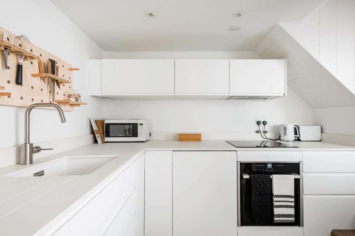 Central Georgian Townhouse With Free Parking Bath Exterior photo